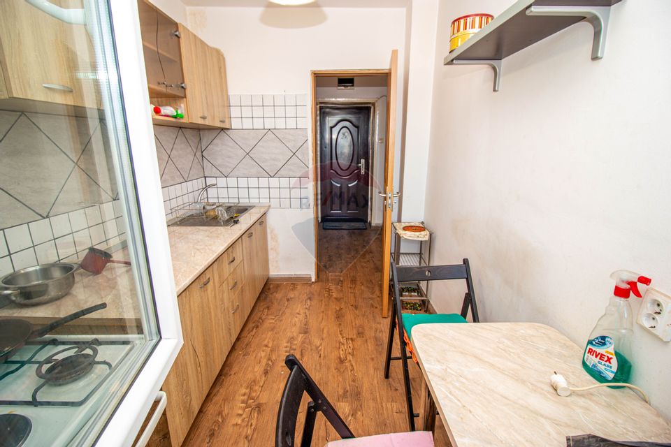 Apartment 2 rooms, Dinicu Golescu, rehabilitated block of flats