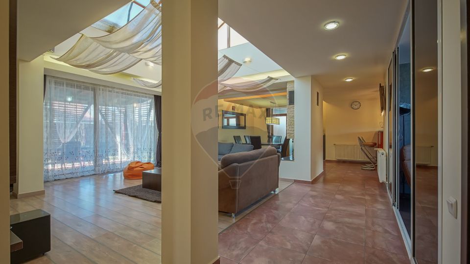 6 room House / Villa for sale