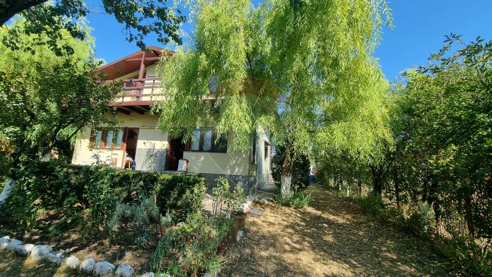 Holiday home / Villa for sale Lilieci, Ialomita