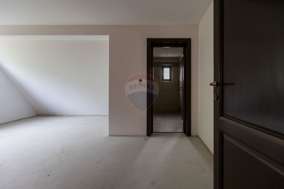 15 room House / Villa for sale, Central area