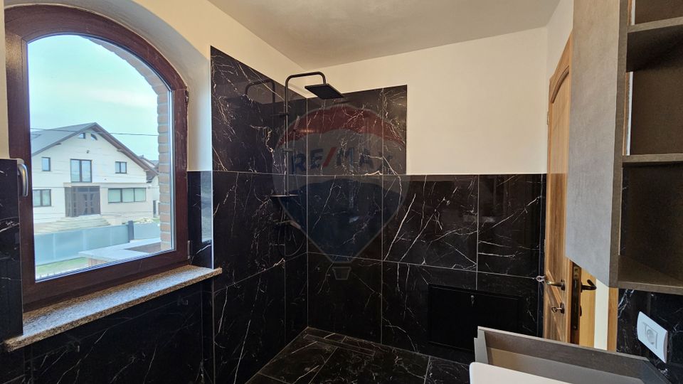 Casă / Vilă de lux, Scheia, Suceava