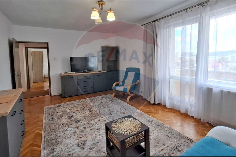 Apartament cu 2 camere de închiriat – zona 7 Noiembrie