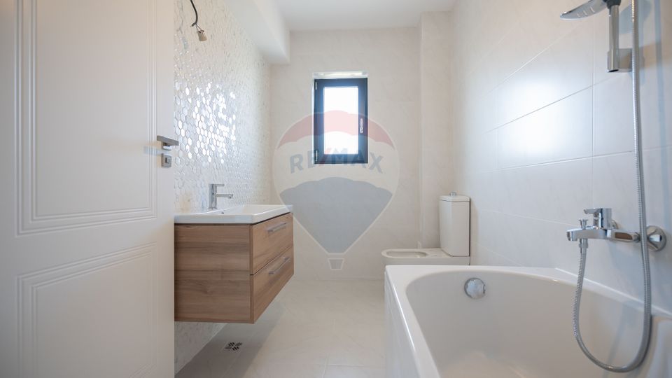 De vânzare, apartament 2 camere foarte spațios, bloc nou, Brașov