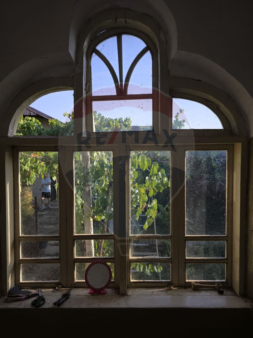 Casă noua + casa veche boiereasca renovabila