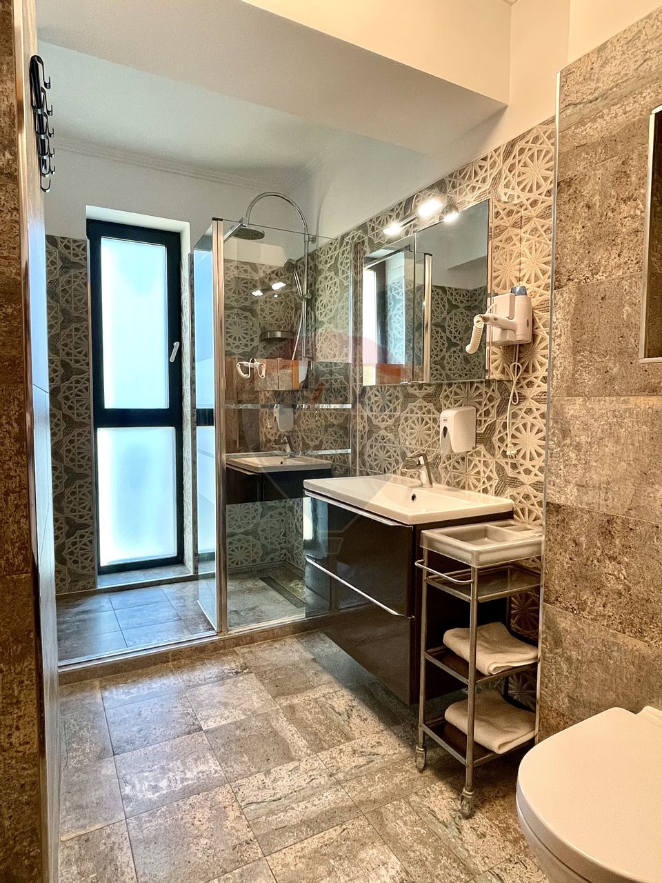 2 room Apartment for rent, Central area