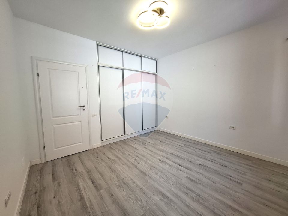 Apartament Parter cu 140mp curte proprie Straulesti