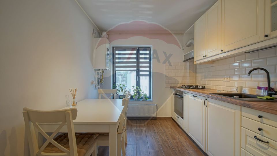 2 room Apartment for rent, Tractorul area