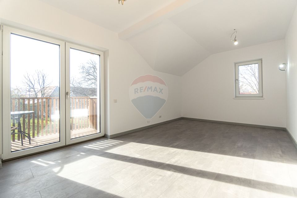 CASE NOI ÎN ARHITECTURĂ ALPINO-MODERNĂ CU ALEE PRIVATA | CRISTIAN