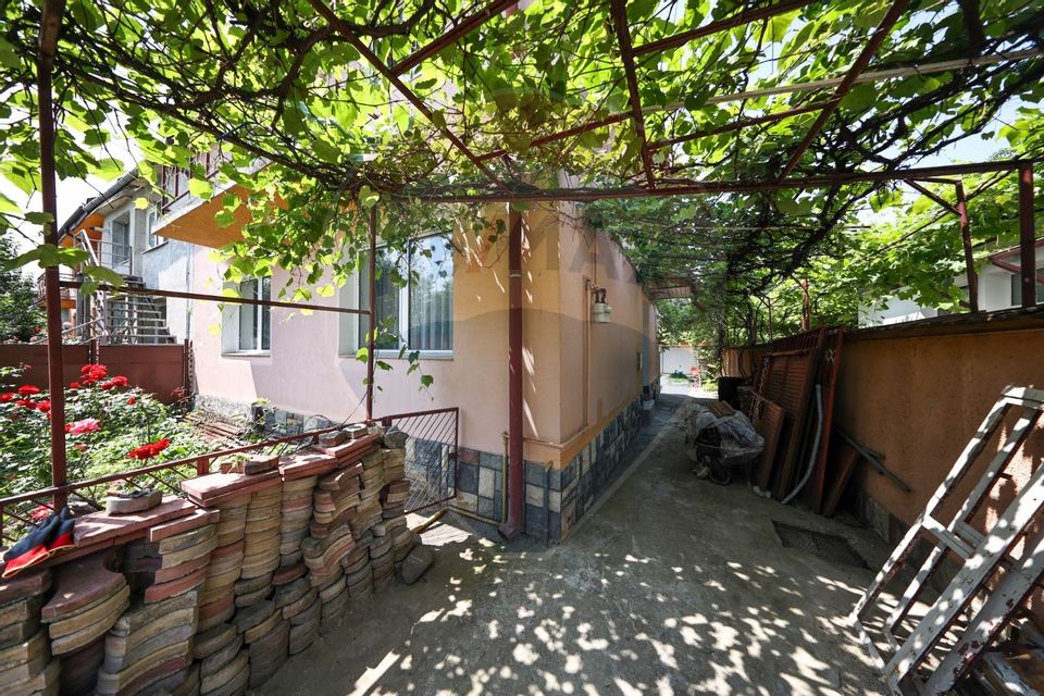 Vilă cu 4 camere de vânzare în zona Florilor