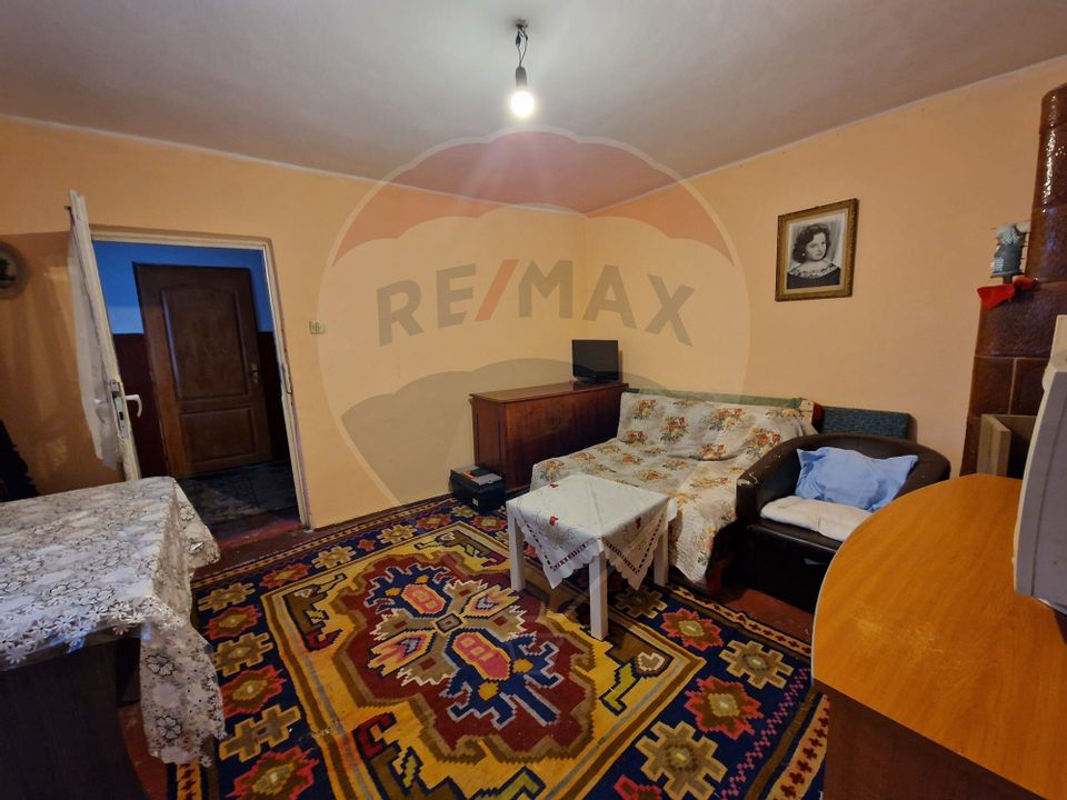 3 room House / Villa for sale, Rovine area