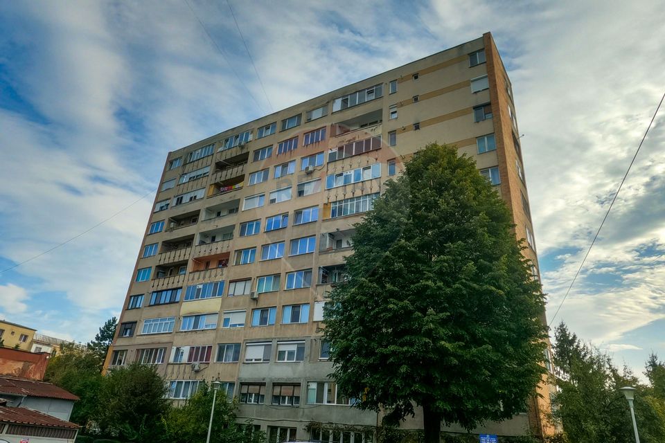 Apartament 3 camere decomandat, zona Balcescu, Deva, jud. Hunedoara