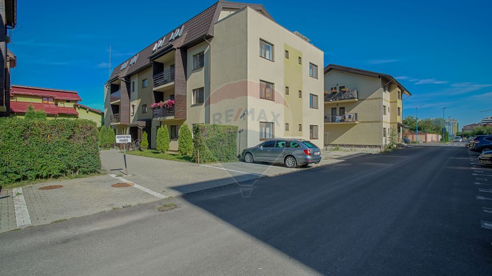 3 room Apartment for sale, Tractorul area