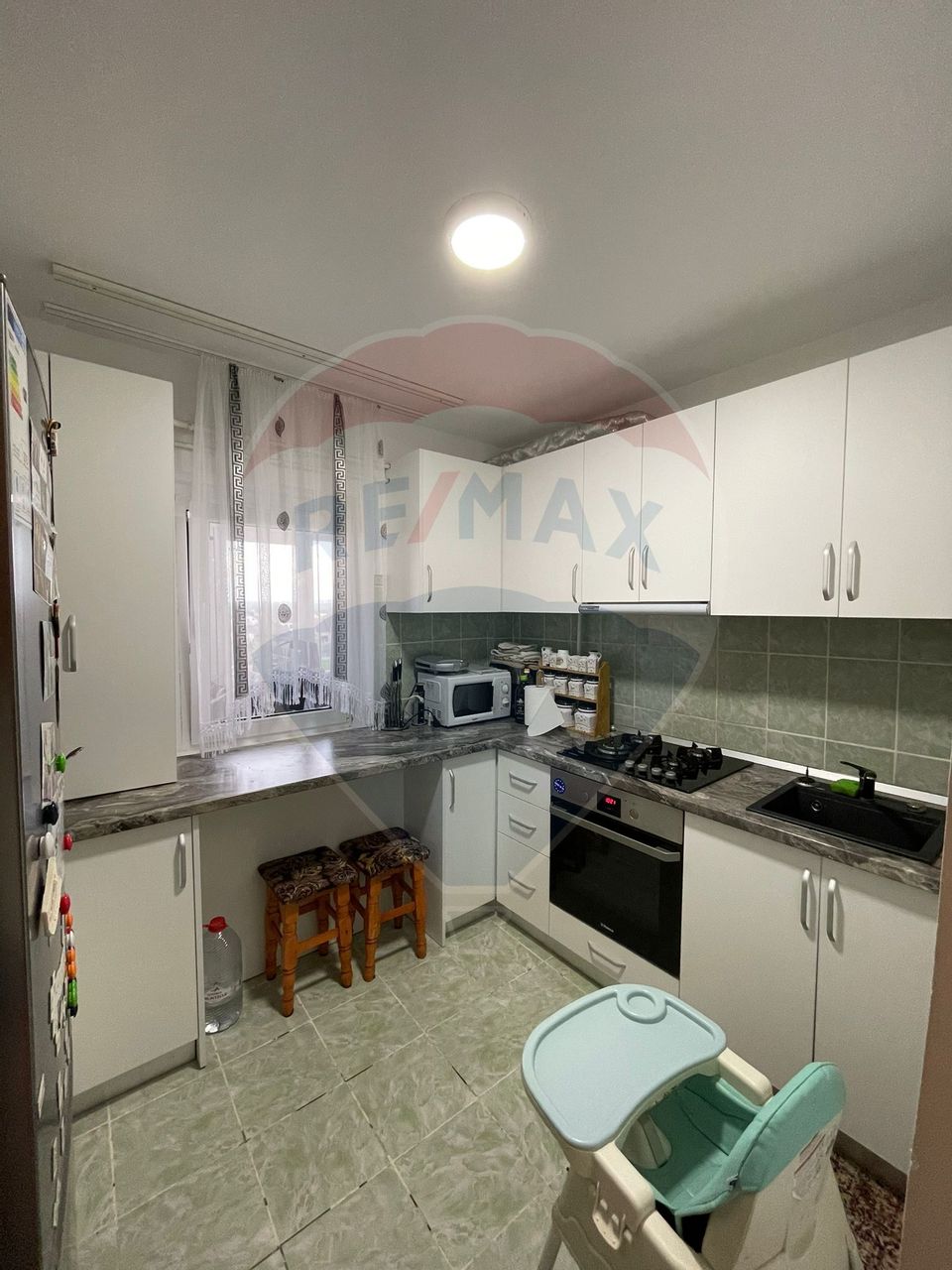 3 room Apartment for sale, Est area