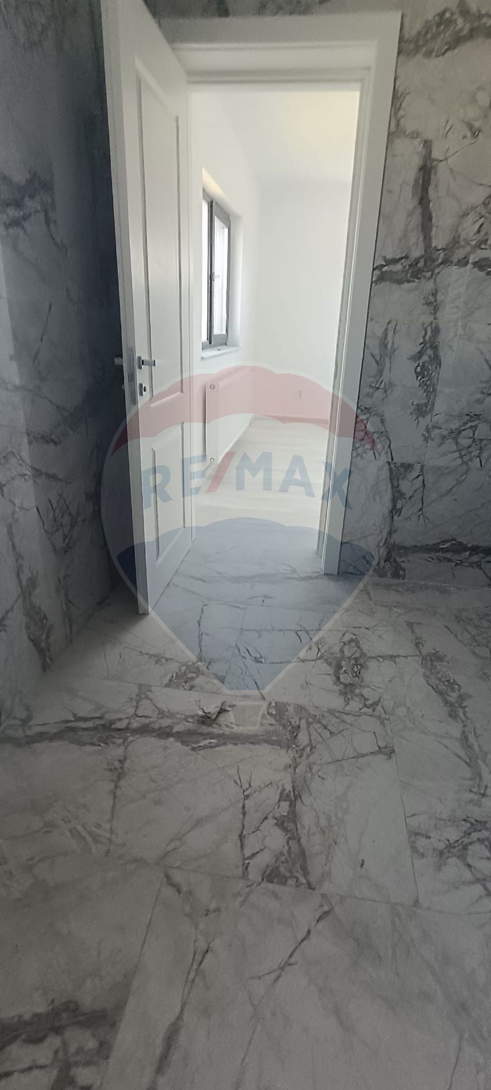 5 room House / Villa for sale