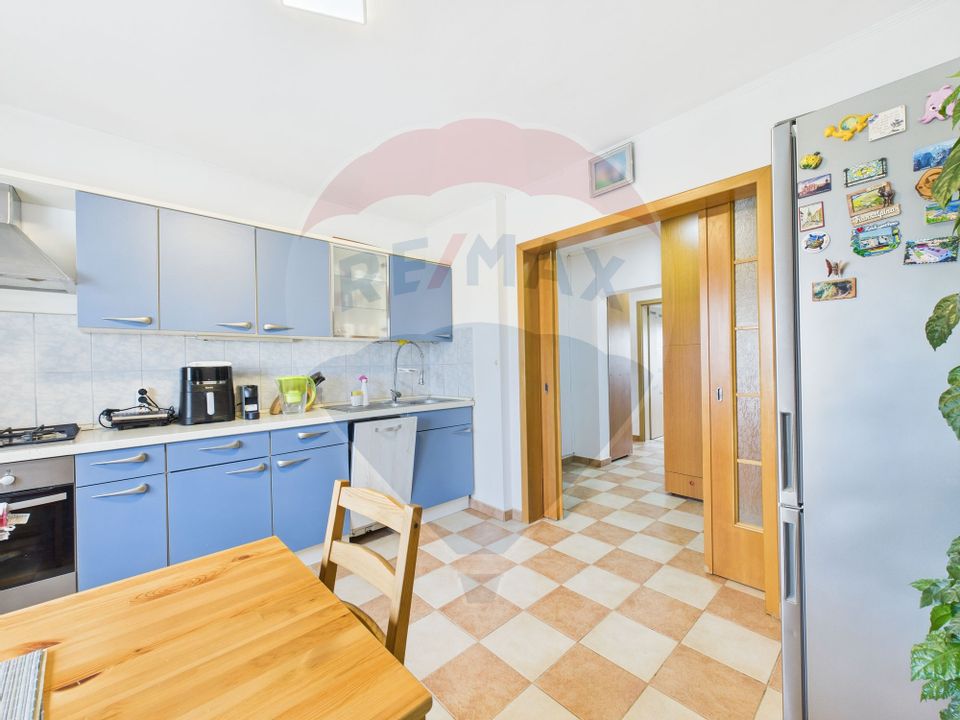 De vanzare Apartament 3 camere zona Octavian Goga-Nerva Traian