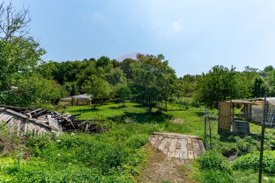 Casă / Vilă cu 10 camere amplasate in 2 corpuri de cladire de vanzare