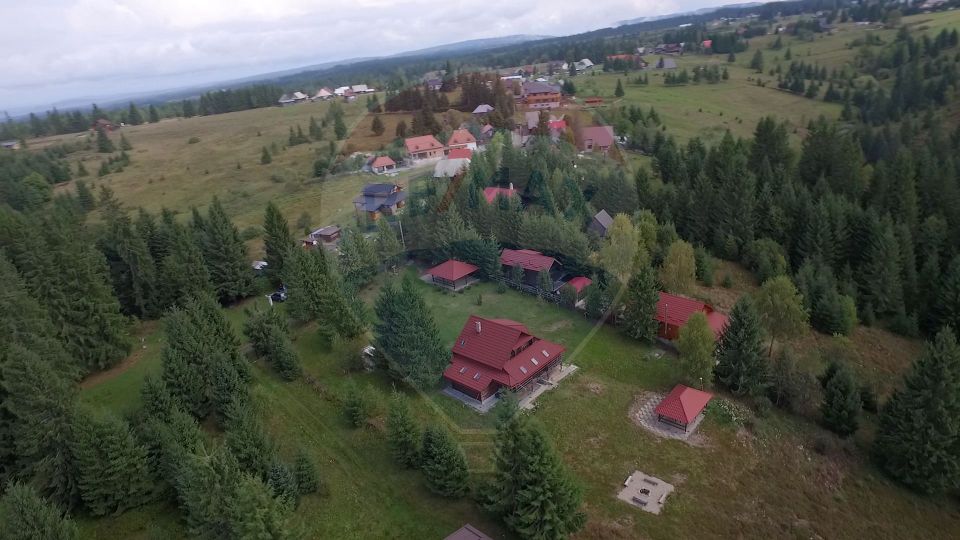 Casă de vacanță, de vânzare, pretabilă locuință sau afacere hotelieră