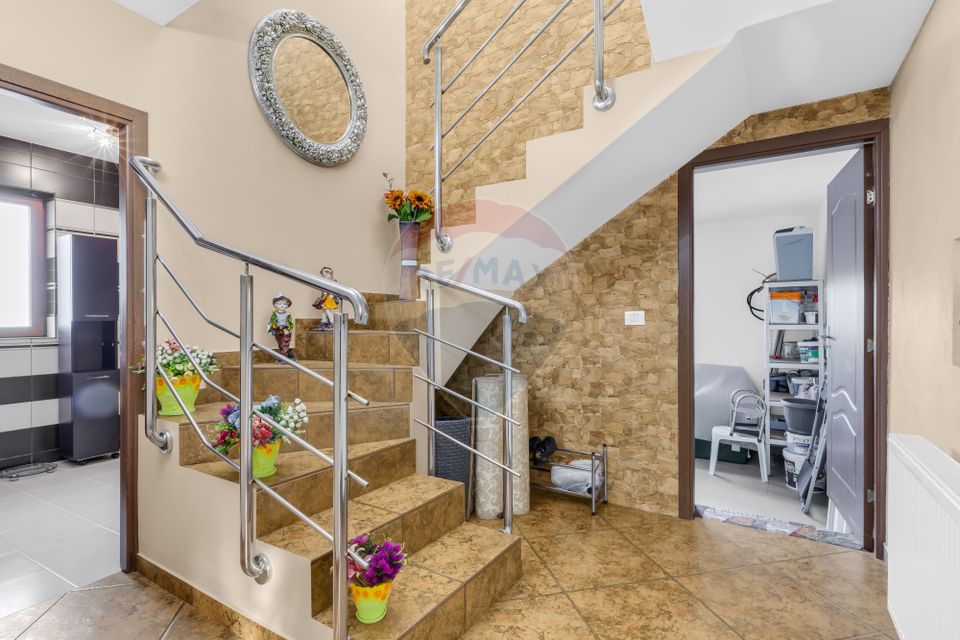 6 room House / Villa for sale