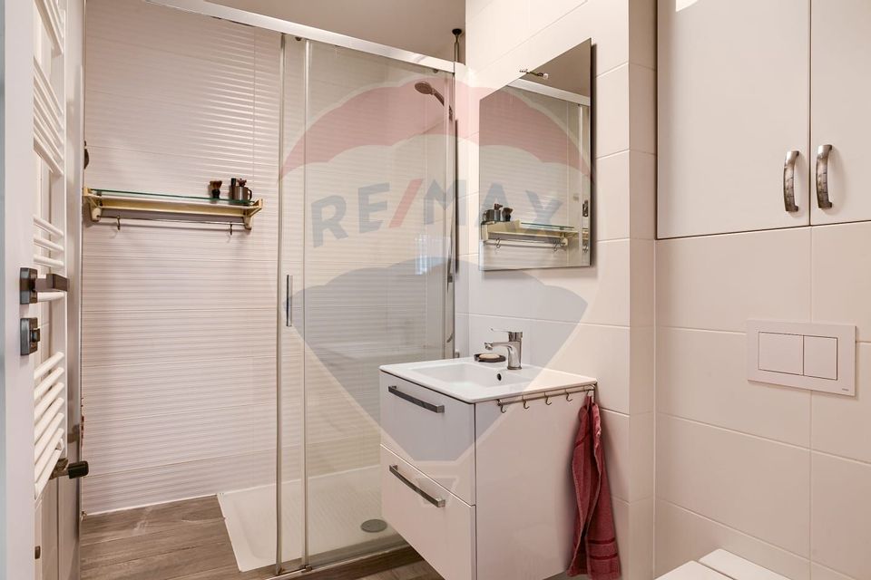 Apartament 3 camere si parcare Adora Park