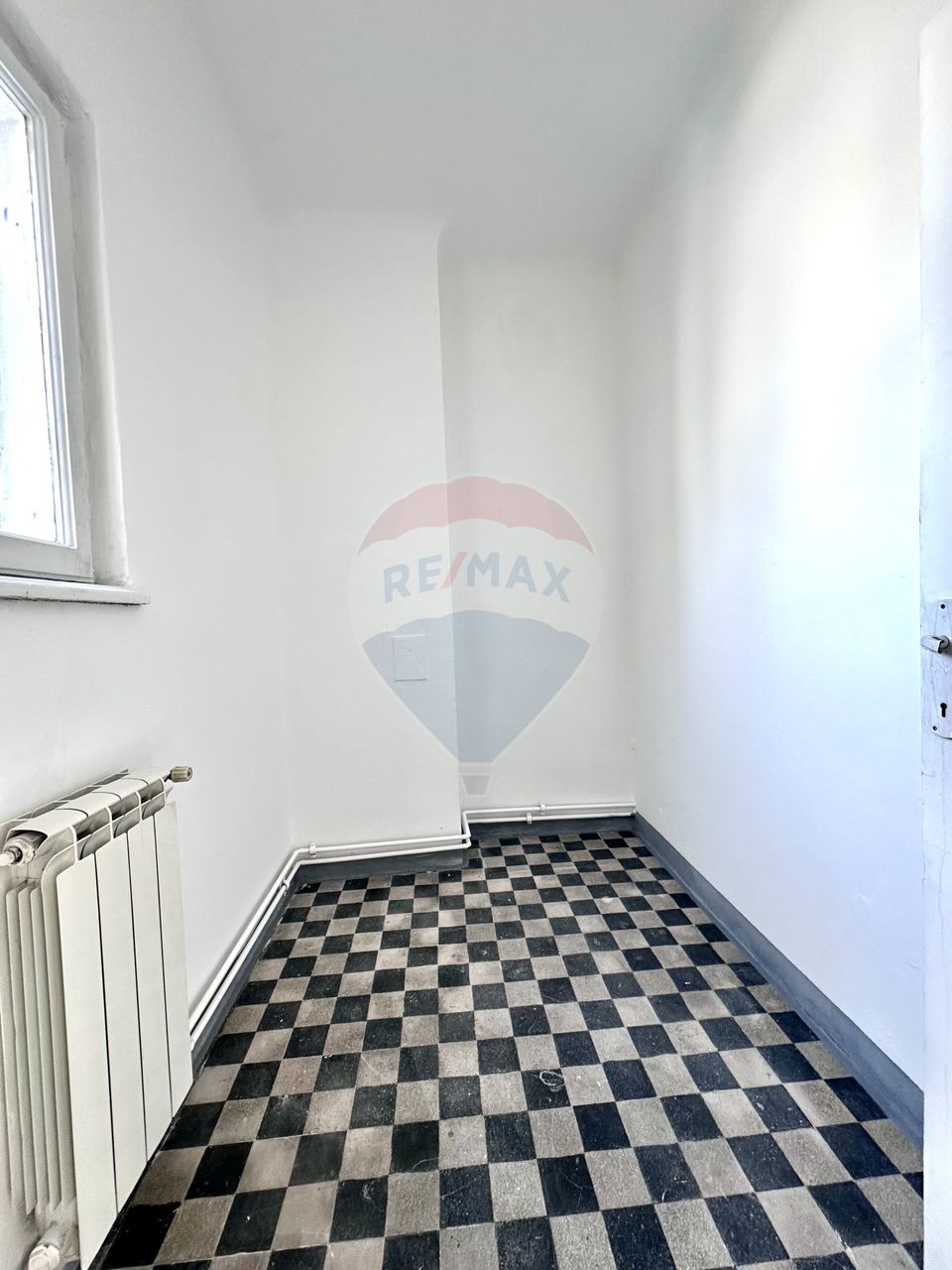 4 room Apartment for rent