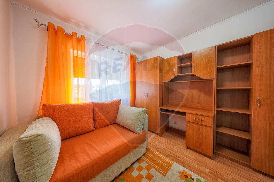 Apartament cu 3 camere, mobilat si utilat, Codrul Cosminului!