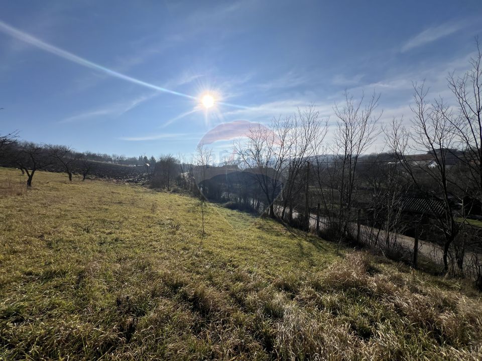 Teren intravilan, Bădeni, parcelabil