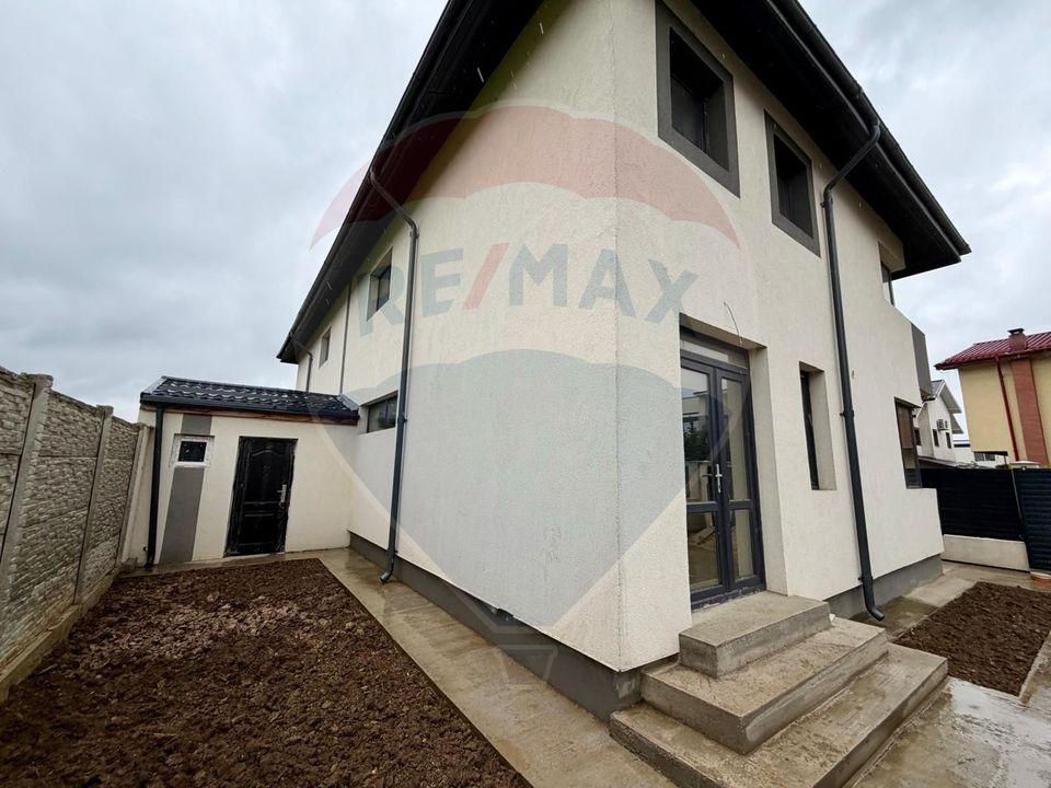 Casă/Duplex 4 camere Cernica