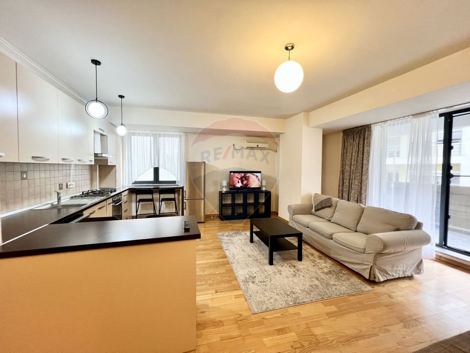 Apartament cu 3 camere de închiriat în zona Herastrau
