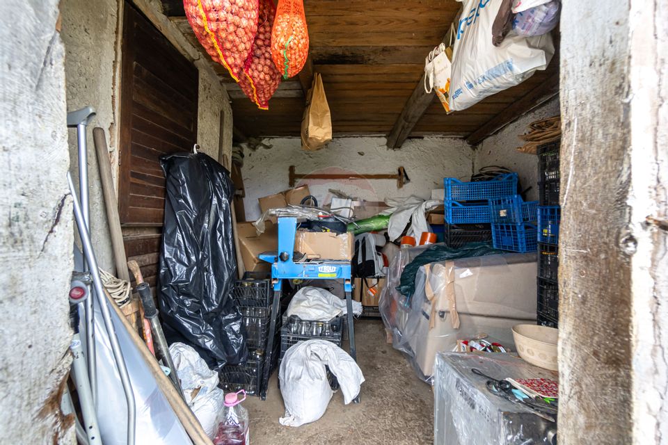 Vila cu 8 camere, 7150 mp teren intravilan I OZUN, COVASNA| COMISION 0