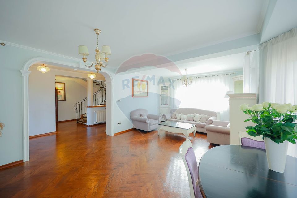 5 room House / Villa for sale, Nufarul area