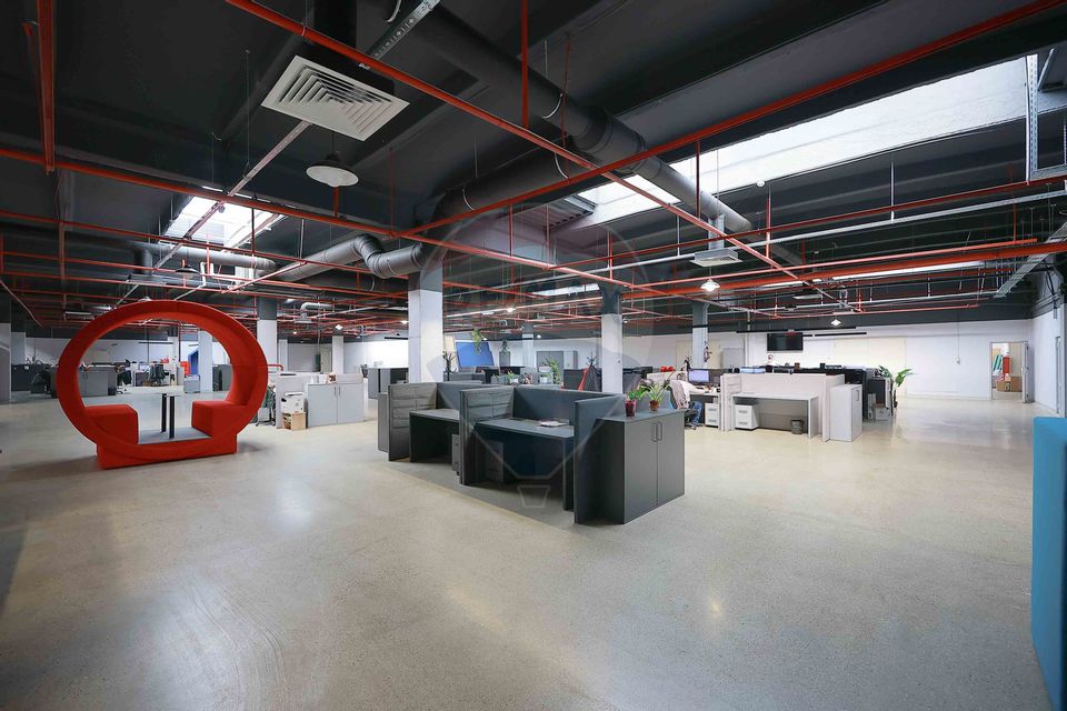15,726sq.m Industrial Space for sale, Vest area