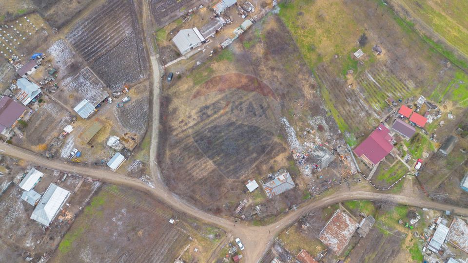 Land 2,889sqm Comarna / Strada comarna