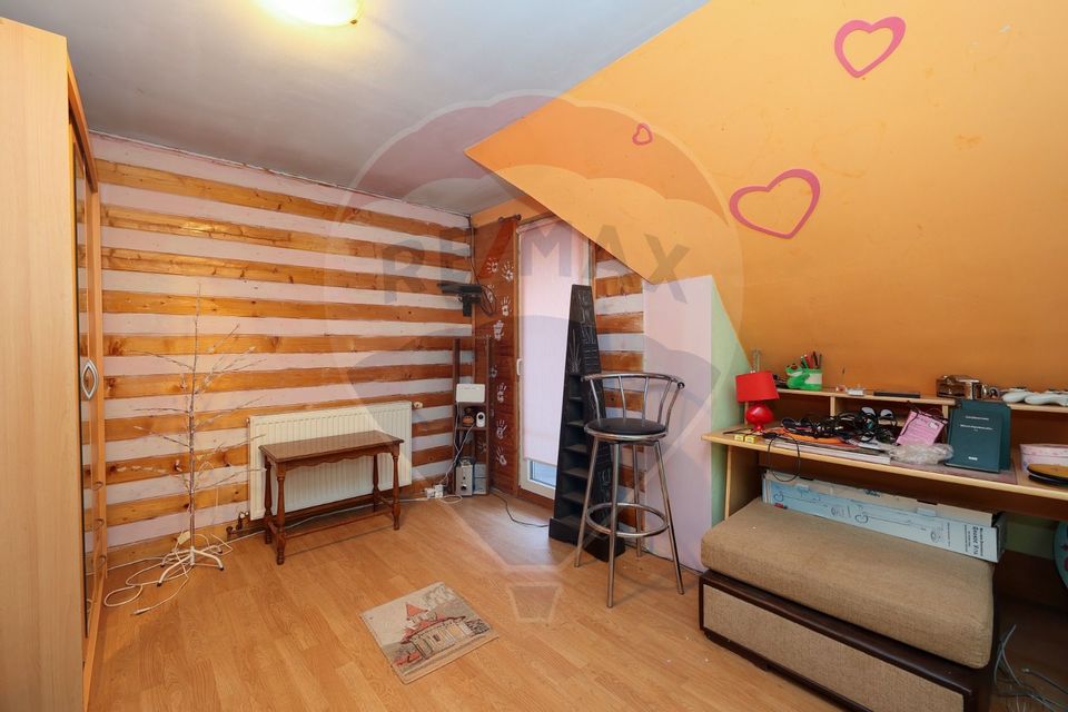 Casă 6 camere și teren 1200 mp