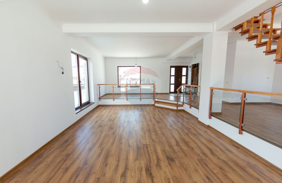 Casă Modernă la Cheie | 4 Dormitoare | 590 mp Teren | Tărlungeni