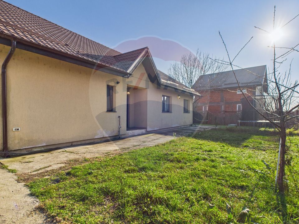 Casa moderna cu 4 camere de vanzare Buftea