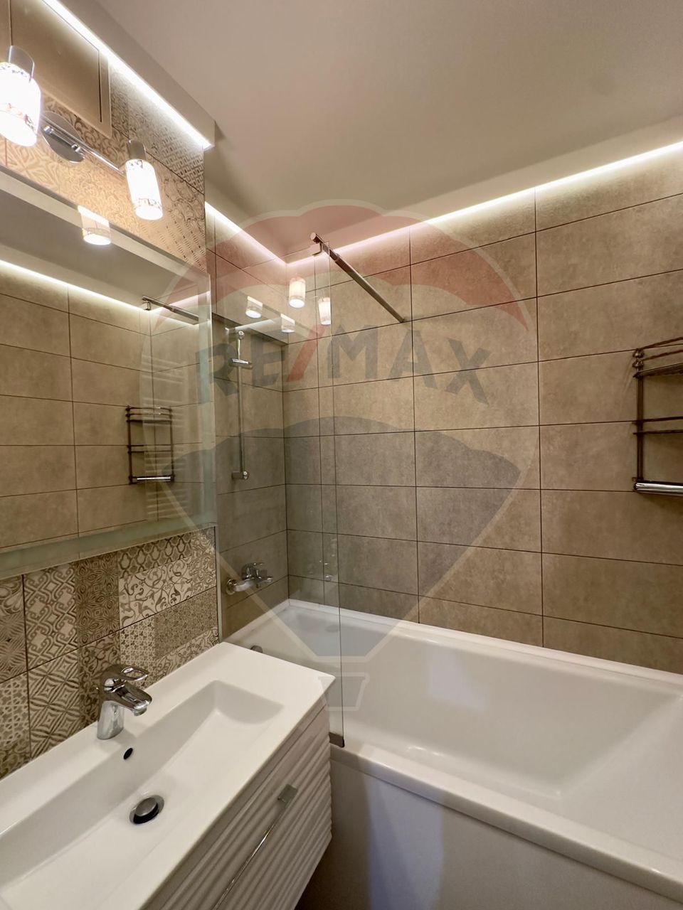 2 room Apartment for rent, Central area