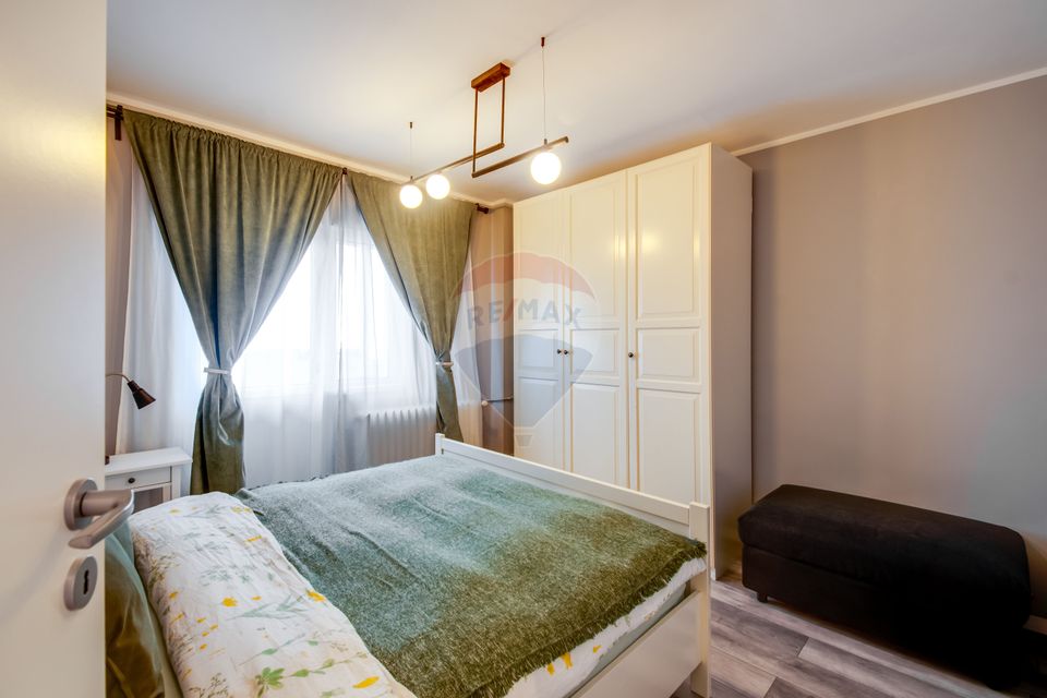 Apartament 2 camere de vanzare, bloc 1982, 57 mp, priveliste superba