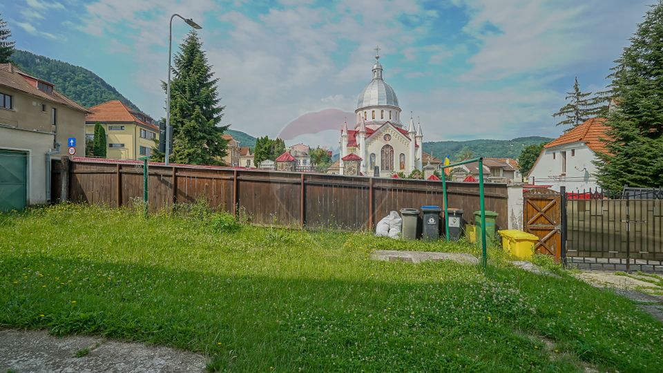 REZERVAT! De vânzare apartament 4 camere în vilă impozantă