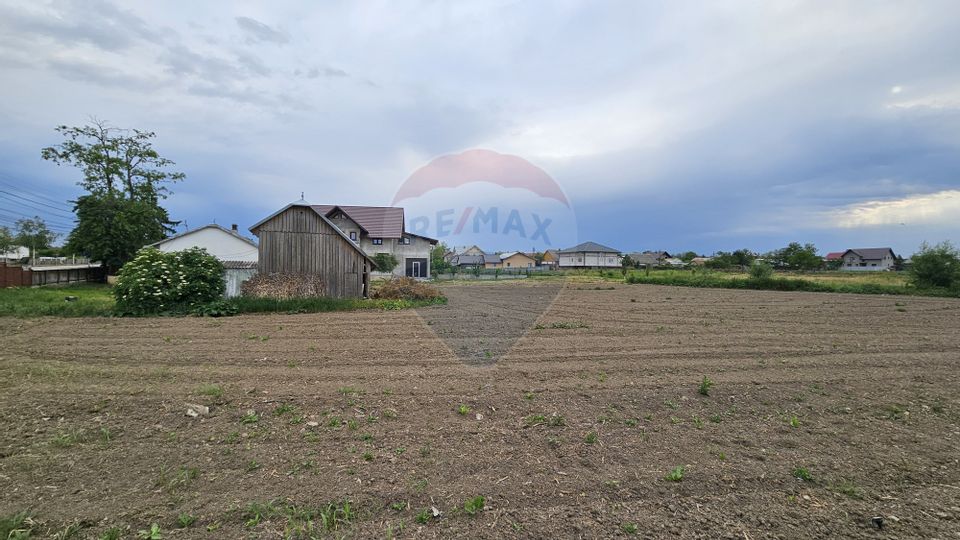 Land 4,505sqm Dumbraveni / DN E58