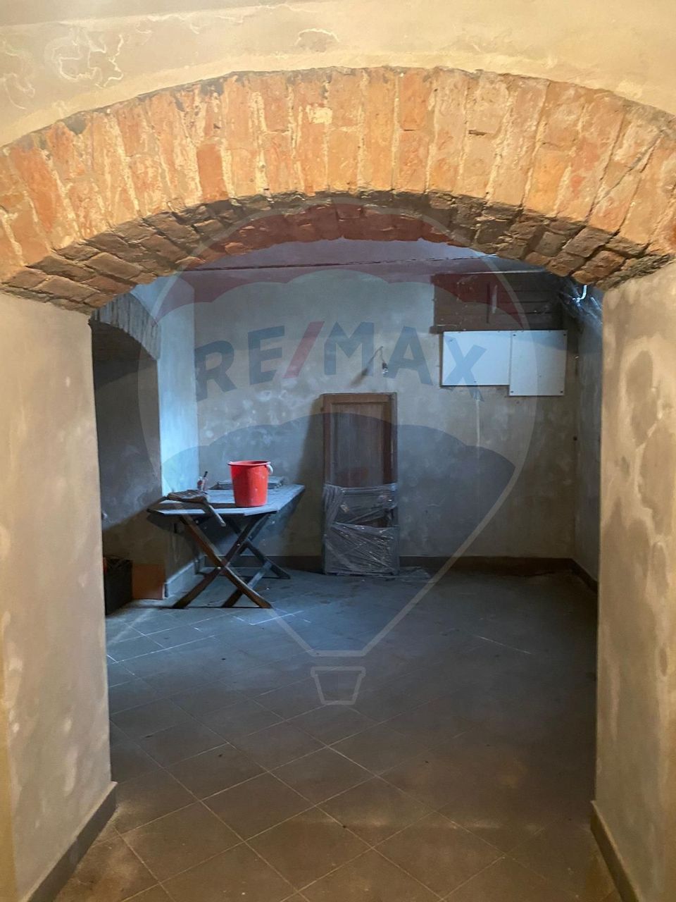 5 room House / Villa for sale, Central area