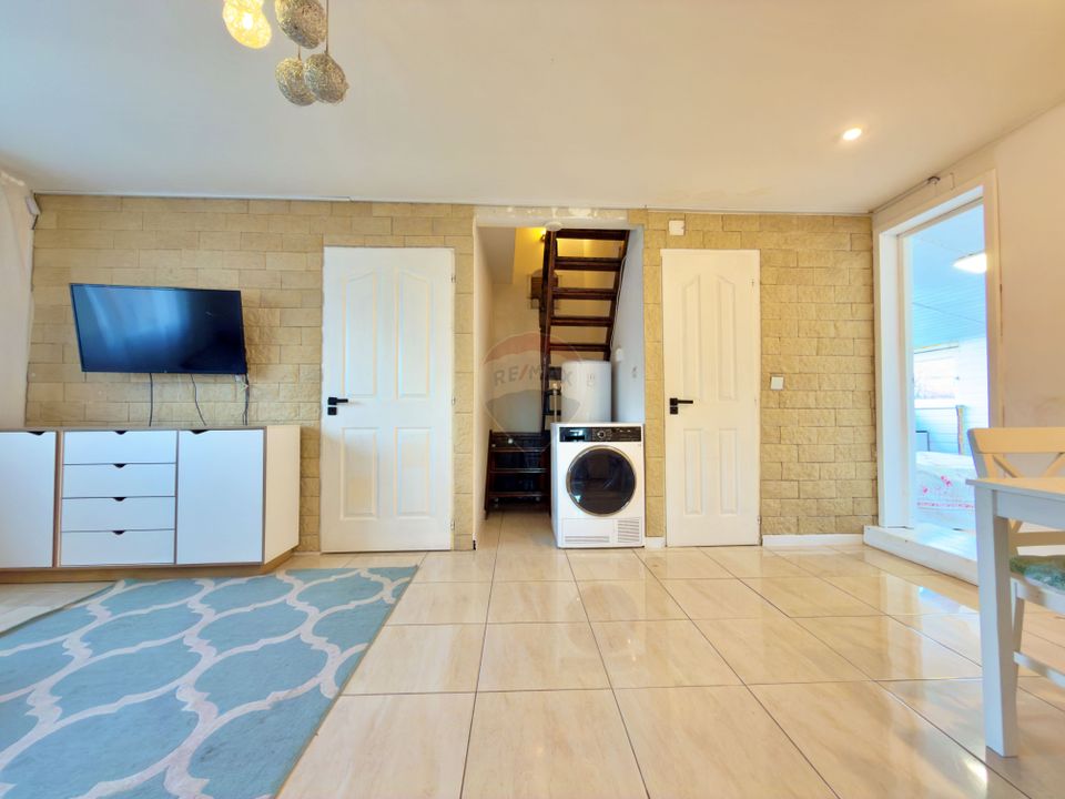 Casă cu 5 camere de vânzare în zona 3 Insule, Arad