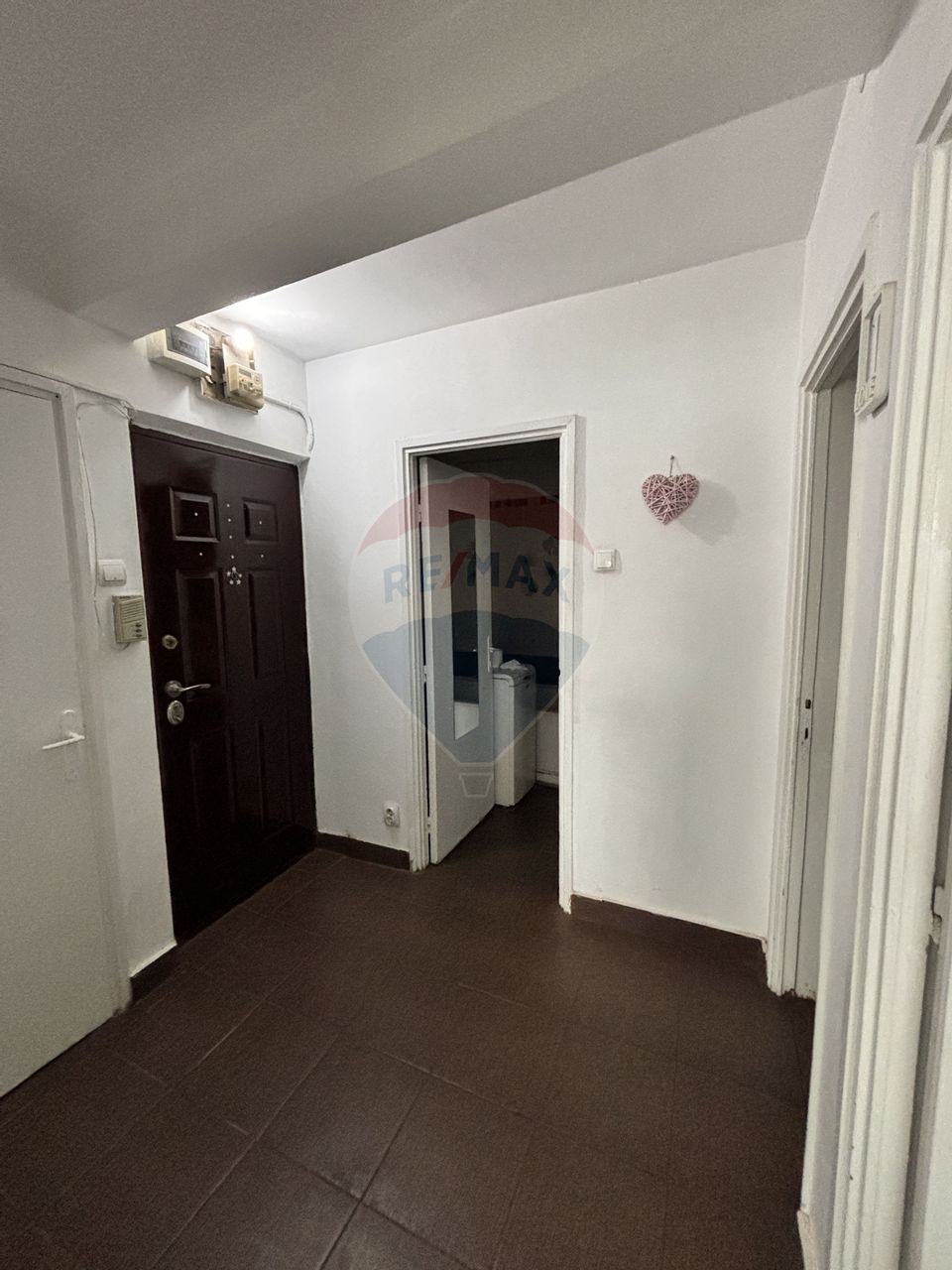 2 room Apartment for rent, Eroii Revolutiei area