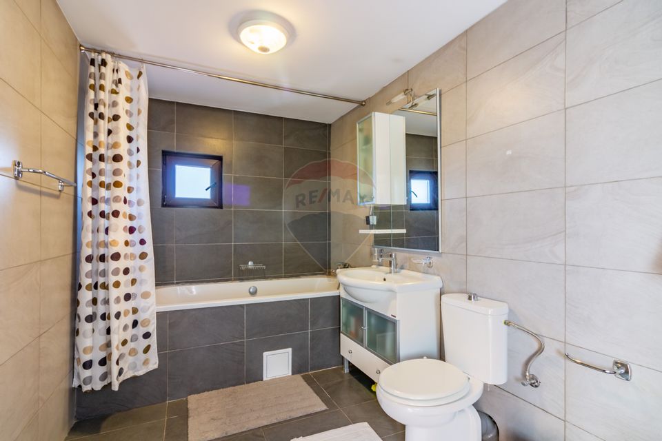 Villa with land 1000sqm Zorelelor Street / Snagov / LAC / Holiday home