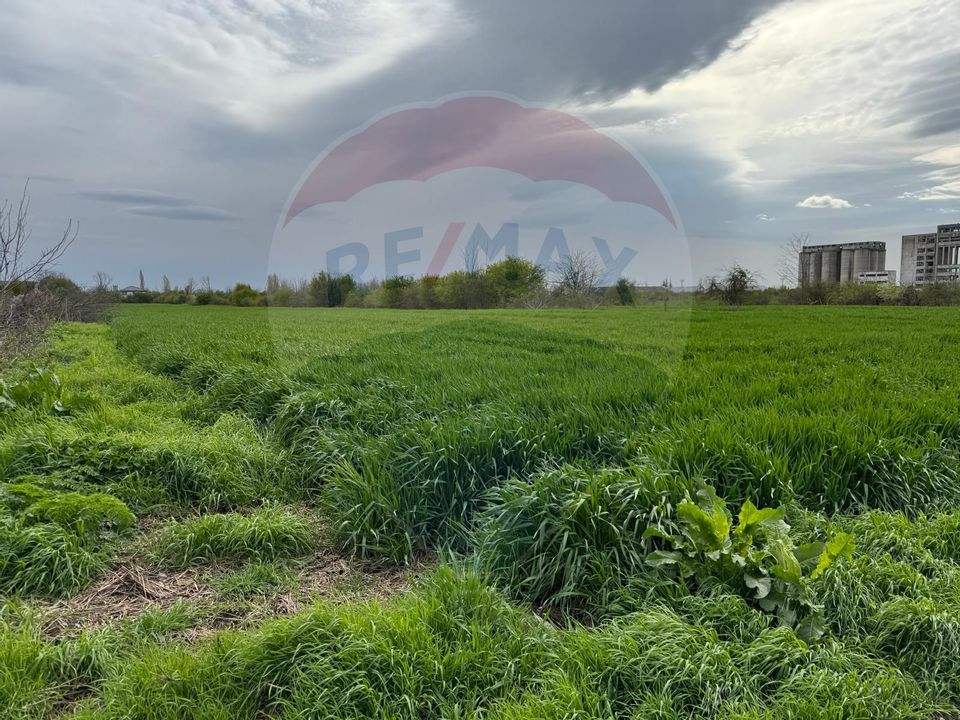 Teren cu PUZ aprobat –  Destinație logistică, industrială și servicii