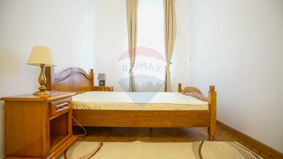 REZERVAT! Apartament 3 camere, în vilă, cu grădină proprie