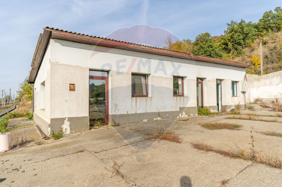 1,342sq.m Industrial Space for sale