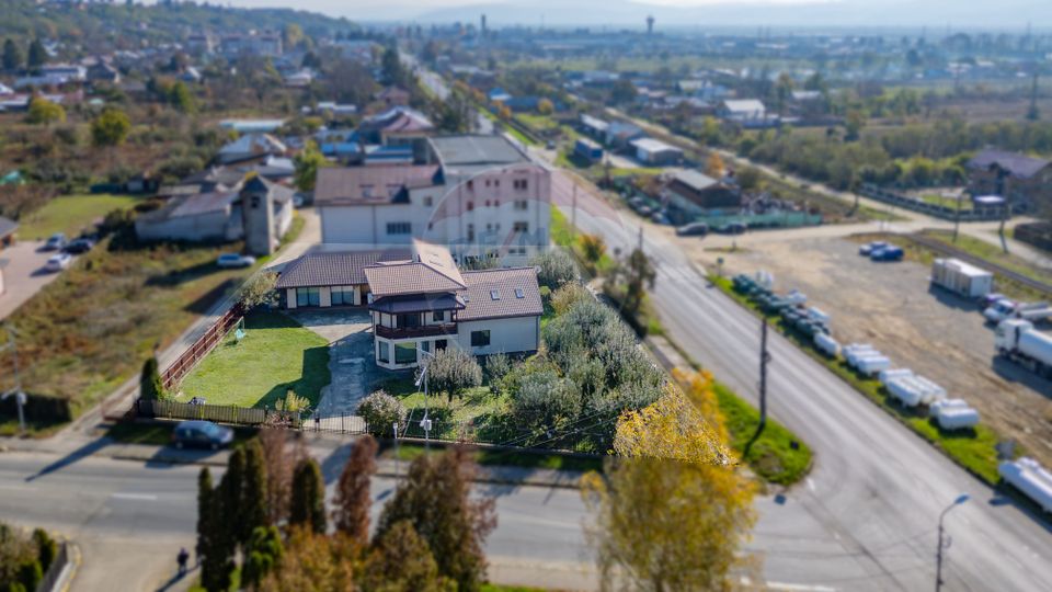 Vilă cu 7 camere de vânzare în zona Centrală Orașul  BUHUȘI