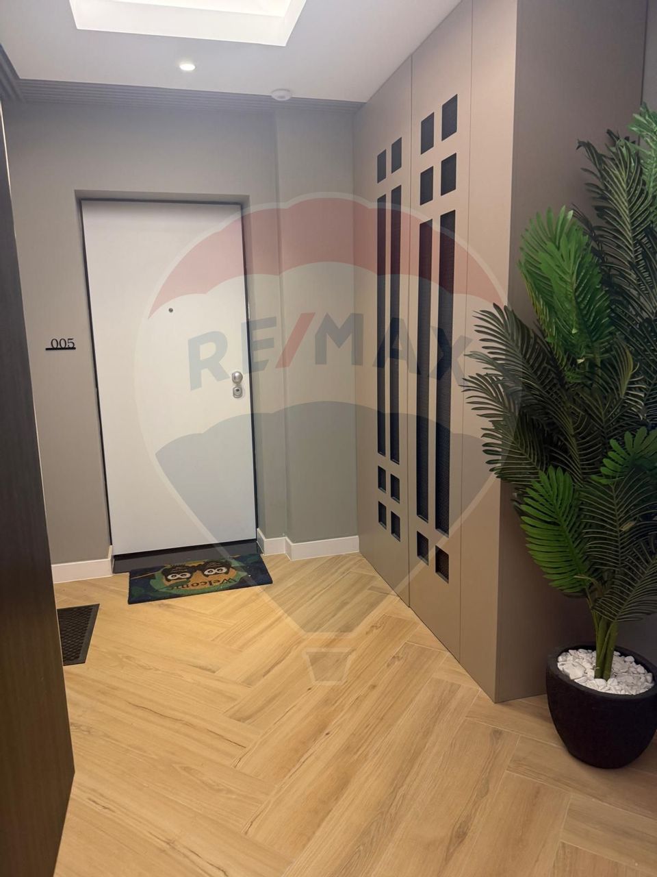 Apartament cu 2 camere de închiriat în zona Ultracentral