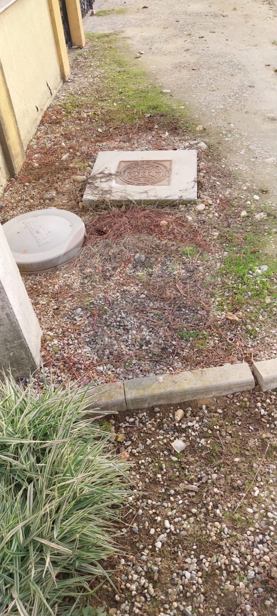 Teren/Loc de casa parcelabil, intre case, 800mp Simnicu de Sus