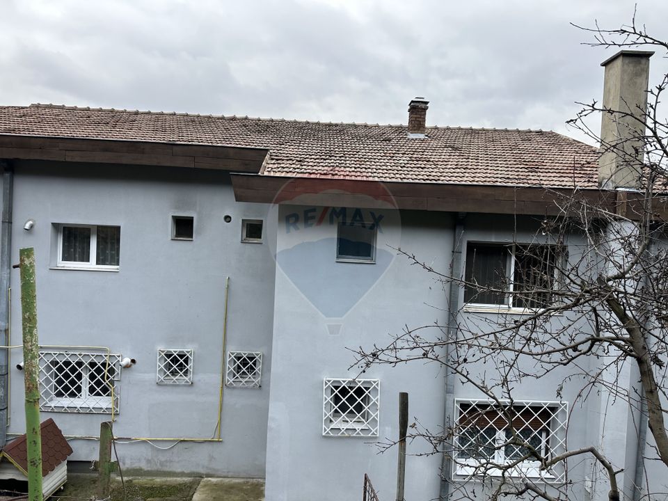 4 room Apartment for sale, Central area